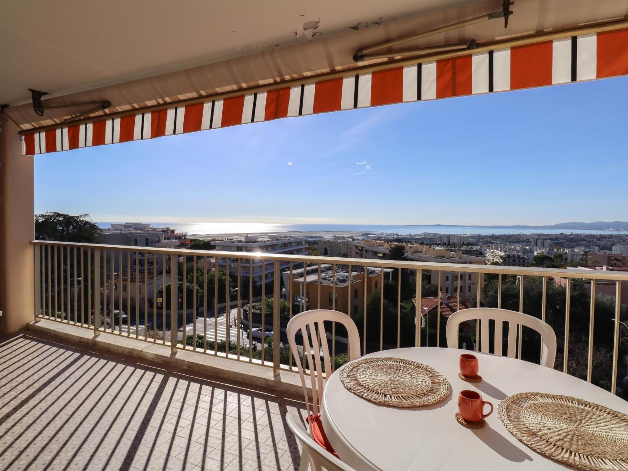 Grand 3 Pieces Avec Vue Mer Nizza Esterno foto